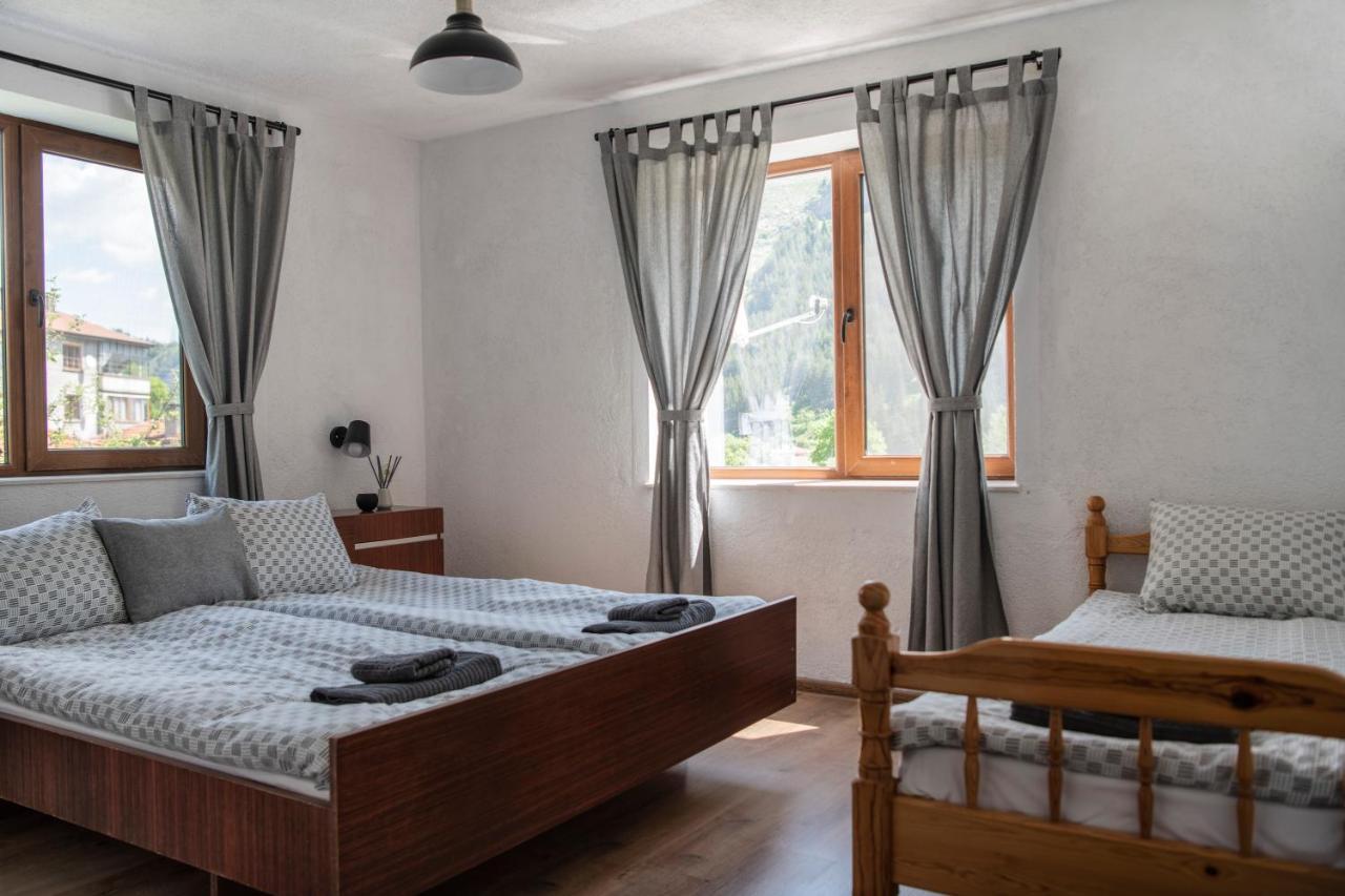 Къща До Гората Триград Villa Dış mekan fotoğraf