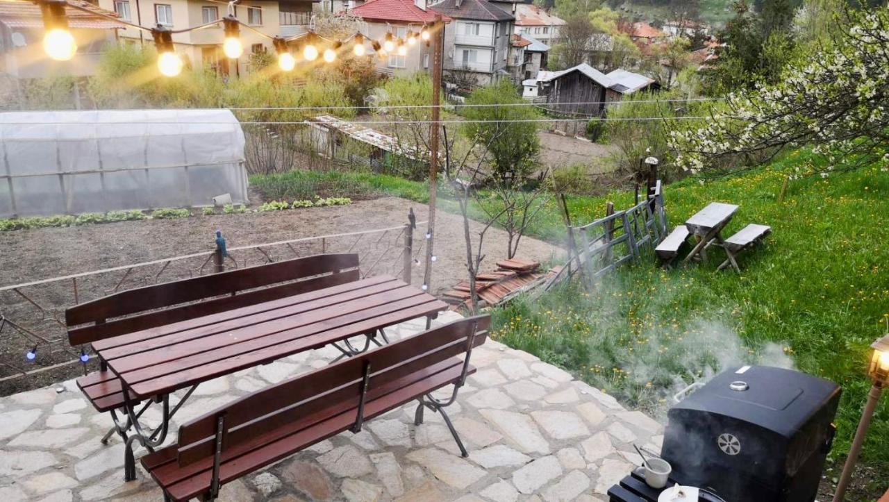 Къща До Гората Триград Villa Dış mekan fotoğraf